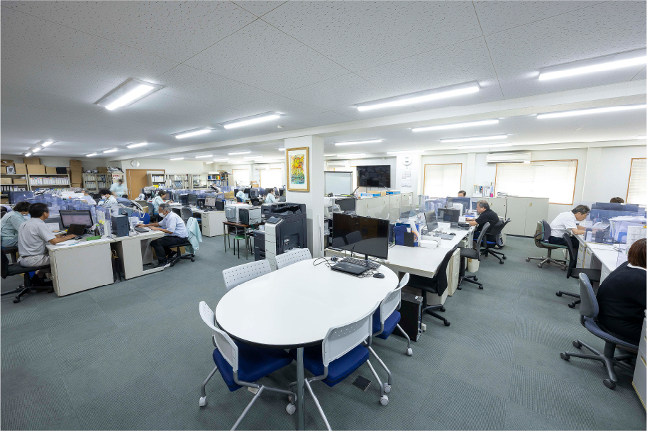 クリスタル電器の職場風景の写真